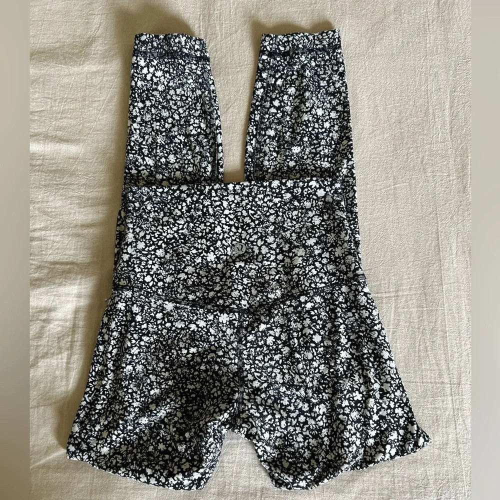 Lululemon Leggings - Picture 3 of 5
